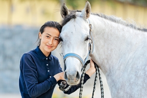 光影馬廄，大片賞馬場(chǎng)——走近河北鑫達(dá)伯汗馬業(yè)