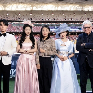 璀璨星光閃耀鳥巢，精準時計見證騰躍時刻